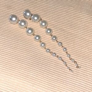 6/$20 Elegant Pearl Drop Earrings